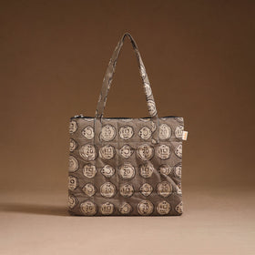 Handcrafted quilted handbag 18