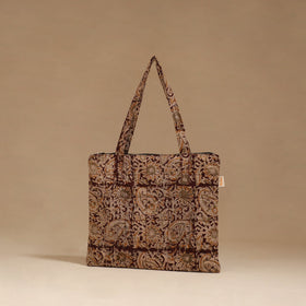 Handcrafted quilted handbag 18