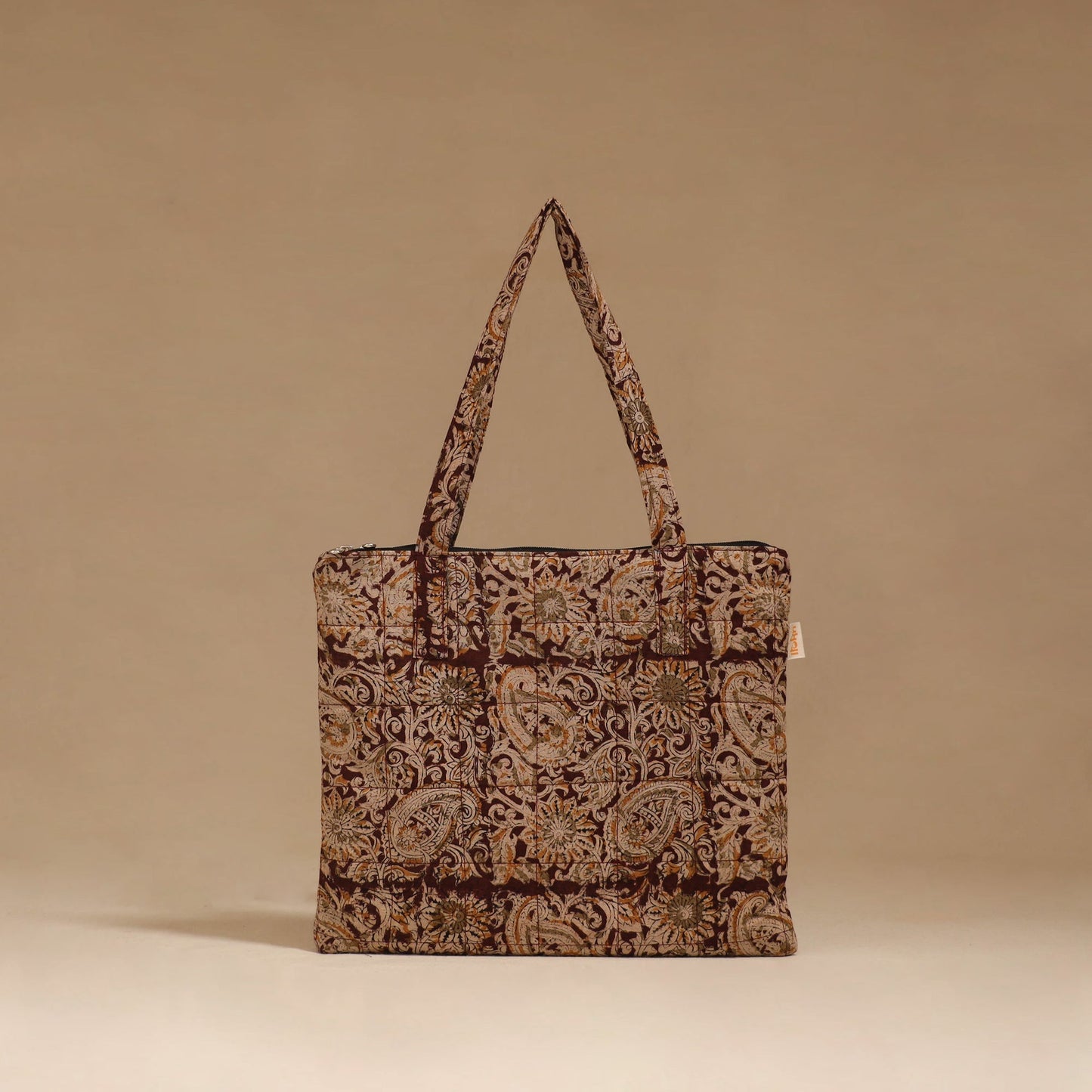 Handcrafted quilted handbag 18