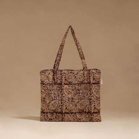 Handcrafted quilted handbag 18