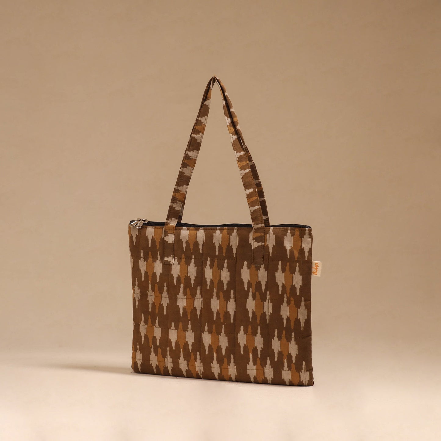 Handcrafted quilted handbag 22