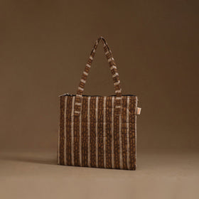Handcrafted quilted handbag 32