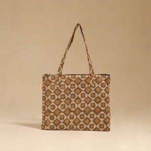 Handcrafted quilted handbag 36