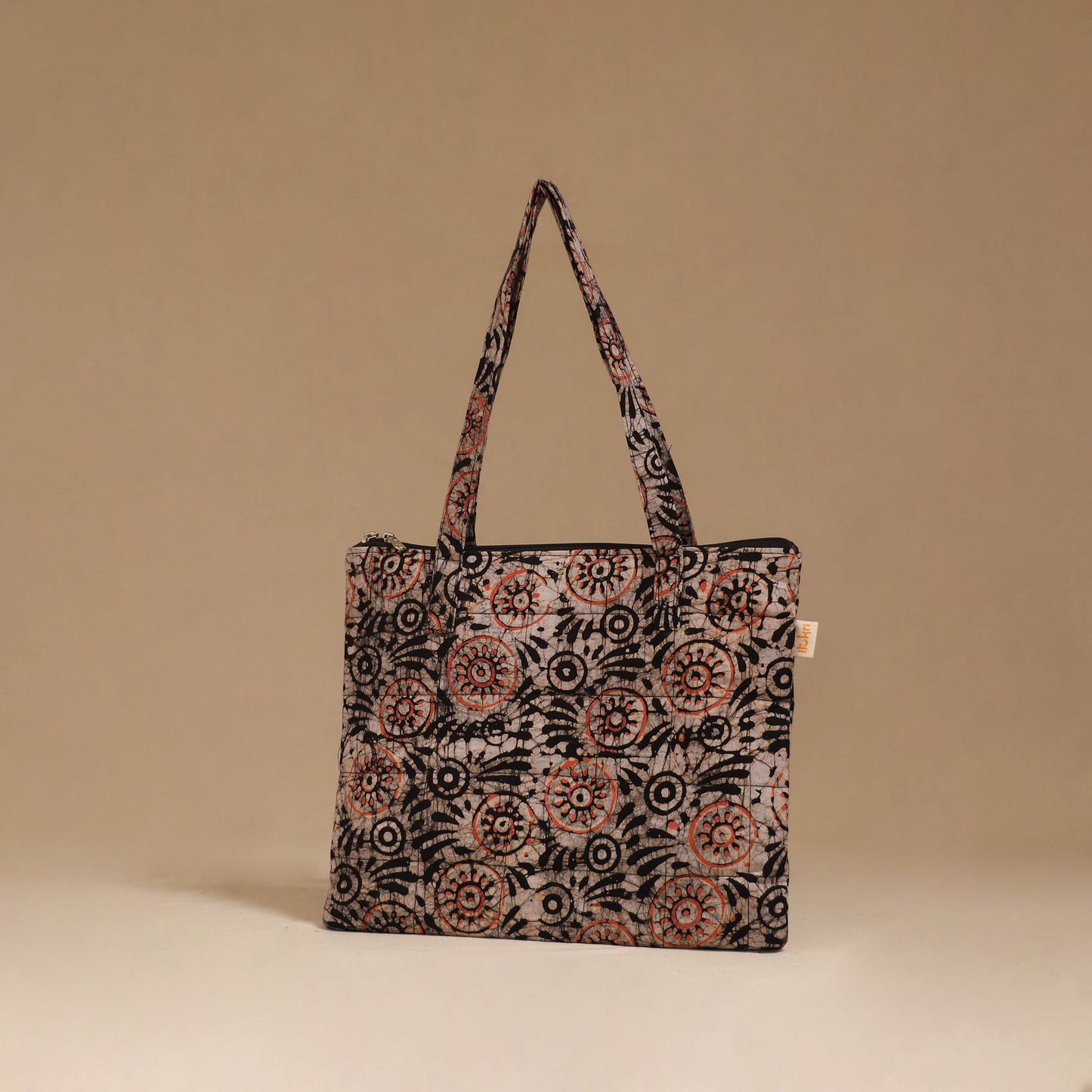 Handcrafted quilted handbag 49