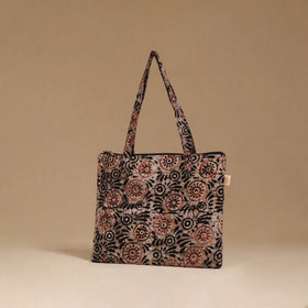 Handcrafted quilted handbag 49