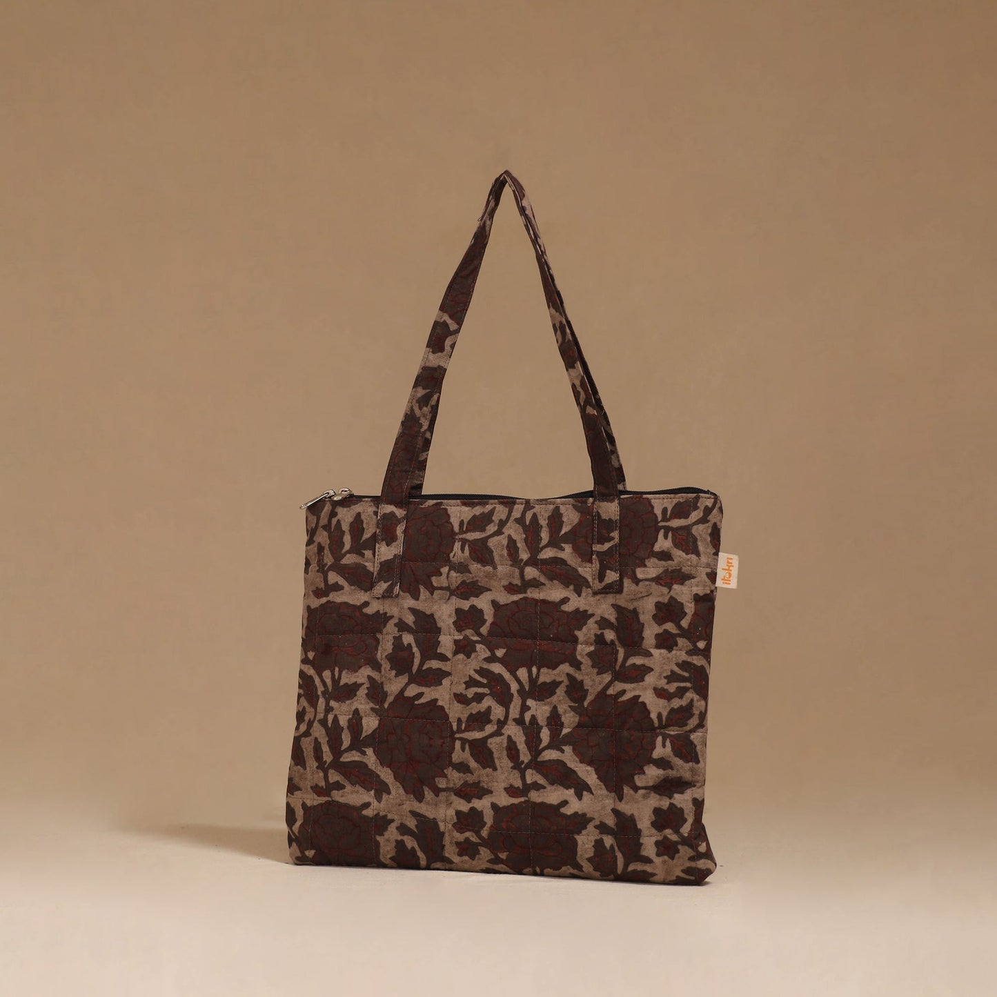 Handcrafted quilted handbag 74
