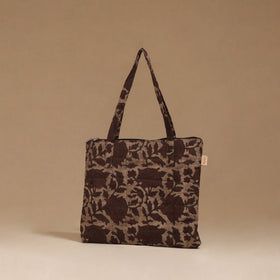 Handcrafted quilted handbag 74