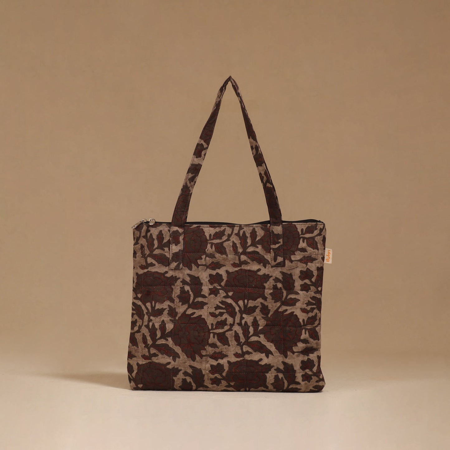 Handcrafted quilted handbag 74