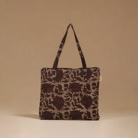 Handcrafted quilted handbag 74