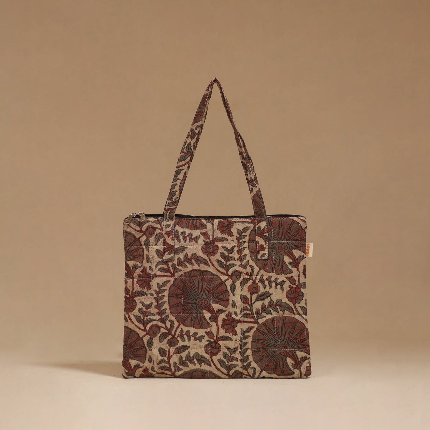 Handcrafted quilted handbag 77