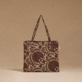 Handcrafted quilted handbag 77