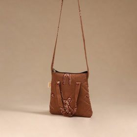 Handcrafted quilted sling bag 33