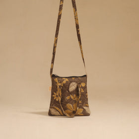 Handcrafted quilted sling bag 39