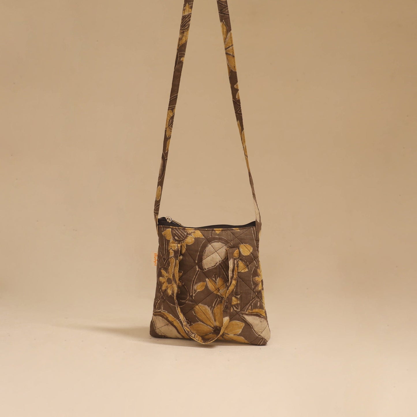 Handcrafted quilted sling bag 39