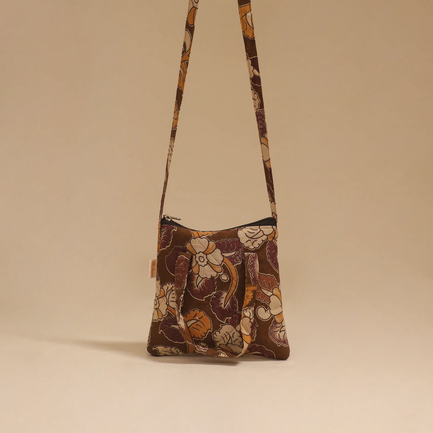 Handcrafted quilted sling bag 51