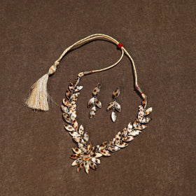 Handcrafted Seashell Necklace Set 10