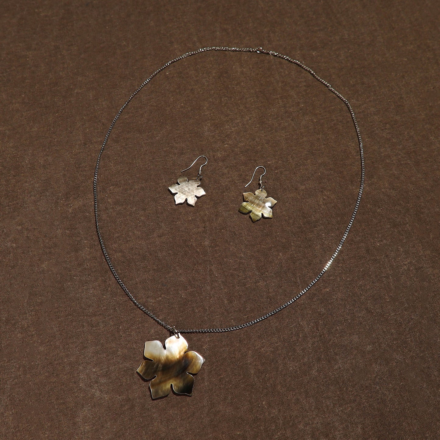  Brown Handcrafted Seashell Necklace Set