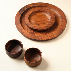 Brown Handcrafted Sheesham Wooden Dinner Set (2 Plates & 2 Bowls) 