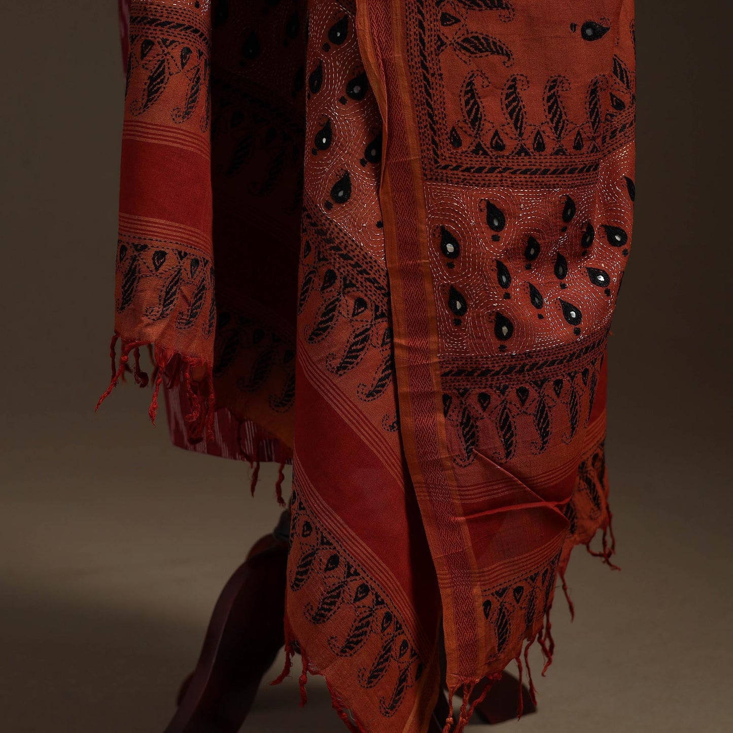 Brown - handloom cotton bengal hand kantha work dupatta 18