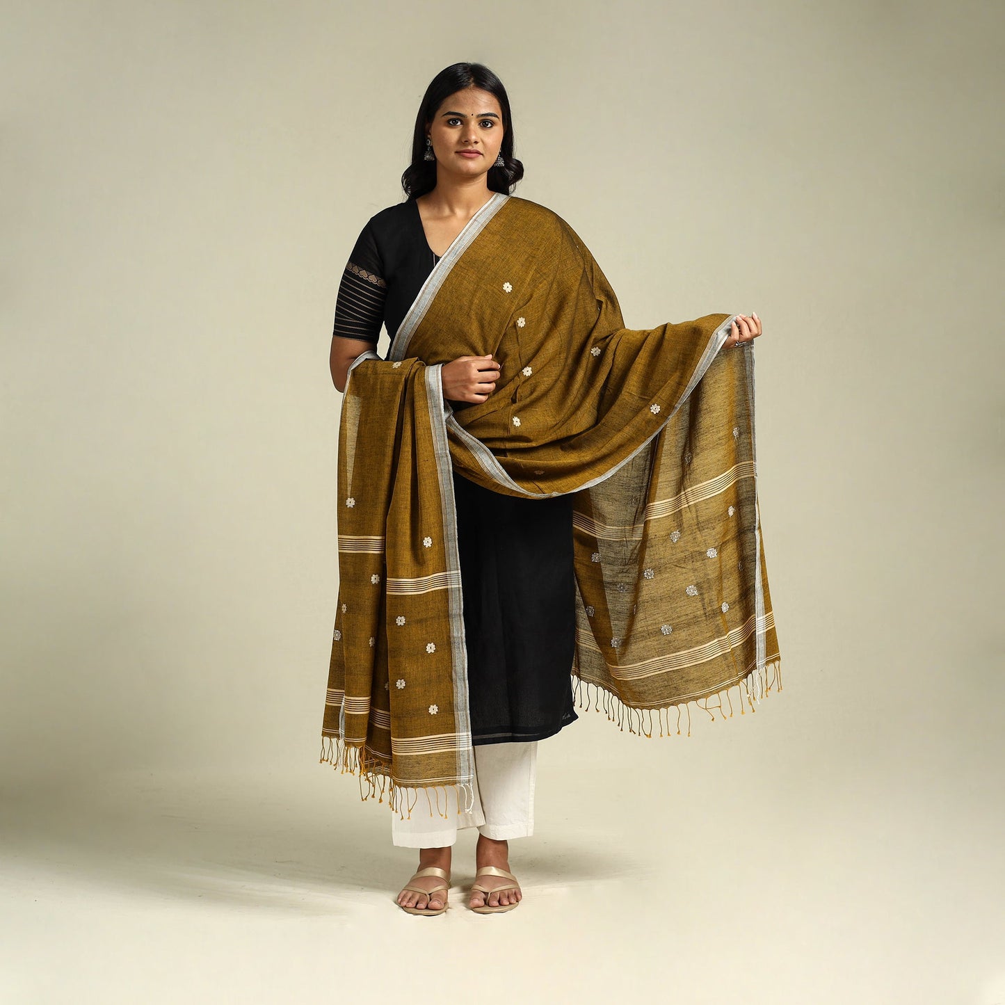  Handloom Cotton Burdwan Jamdani Dupatta