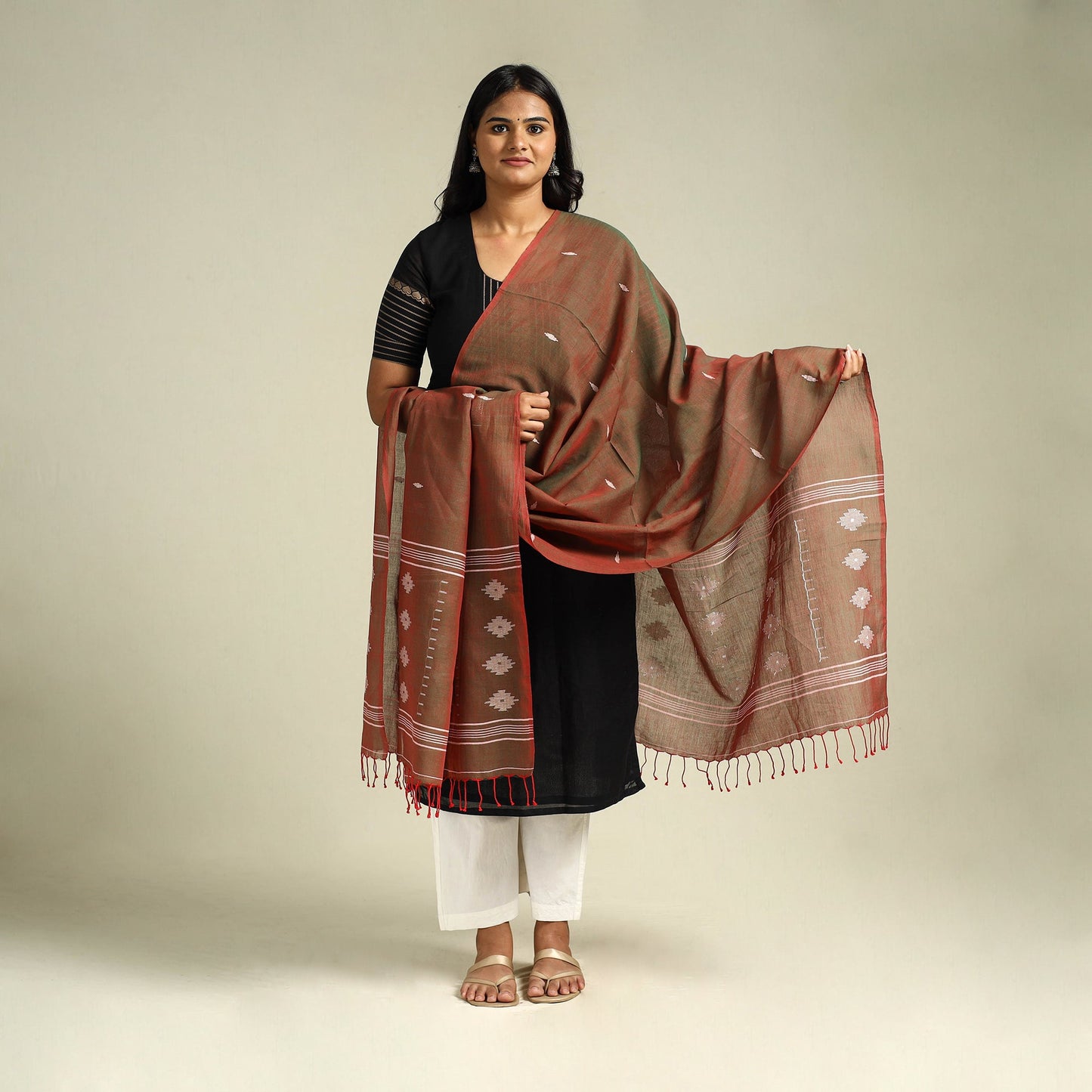 Brown - handloom cotton burdwan jamdani dupatta 32