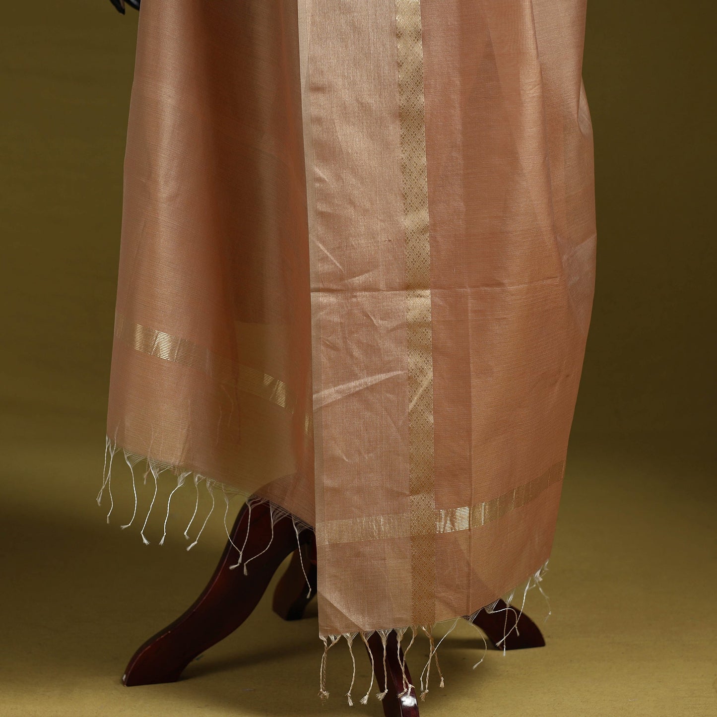 Handloom silk cotton maheshwari dupatta with zari border 12