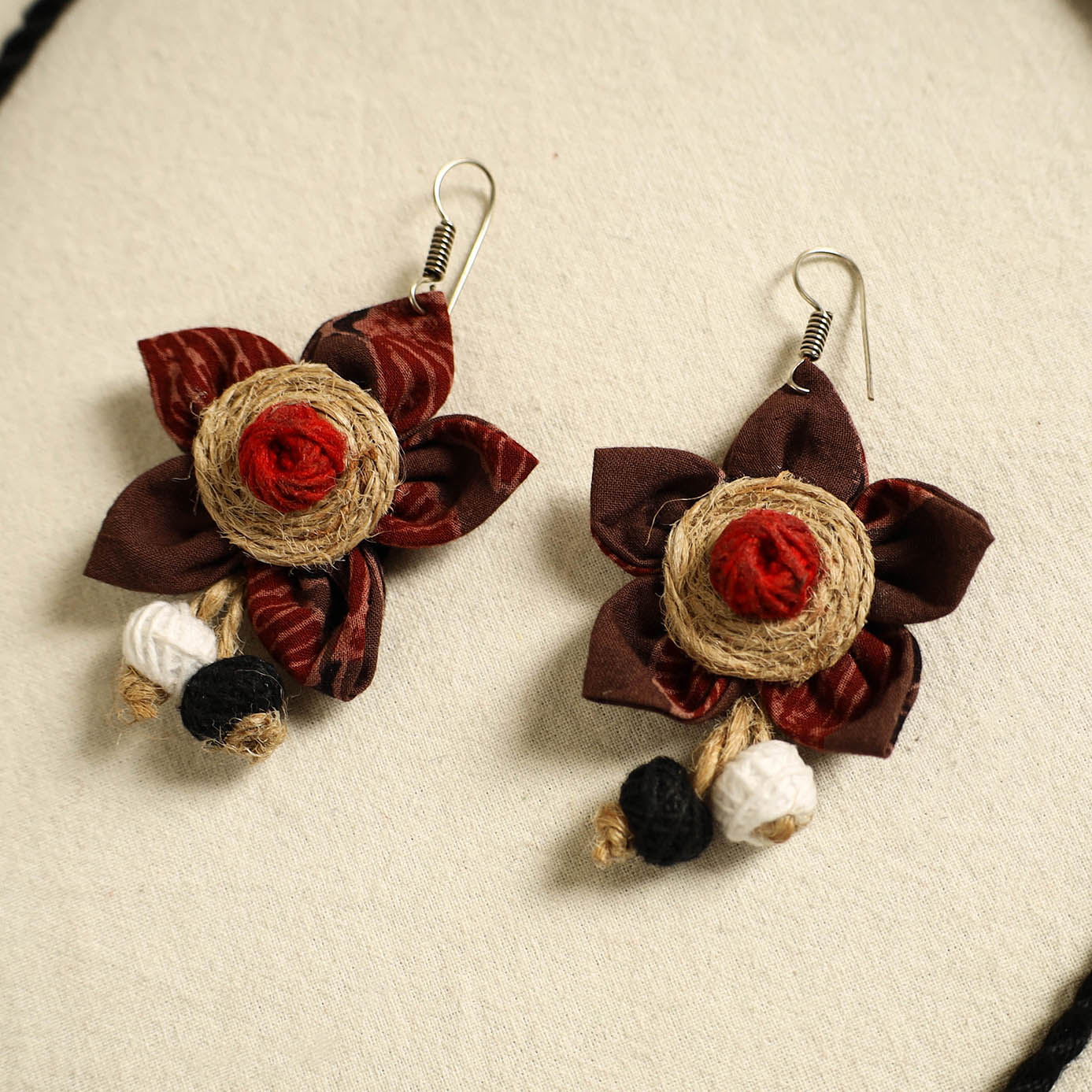 Buy Handmade Jute Fabart Necklace Set