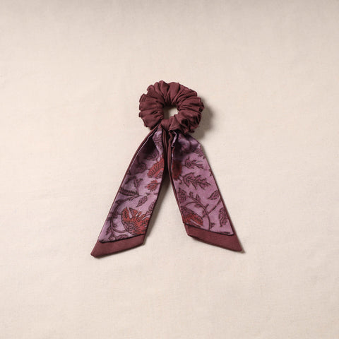 Handmade rubber band/scarf scrunchie 60 - handcrafted
