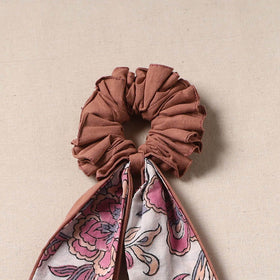 Handmade rubber band/scarf scrunchie 99 - handcrafted