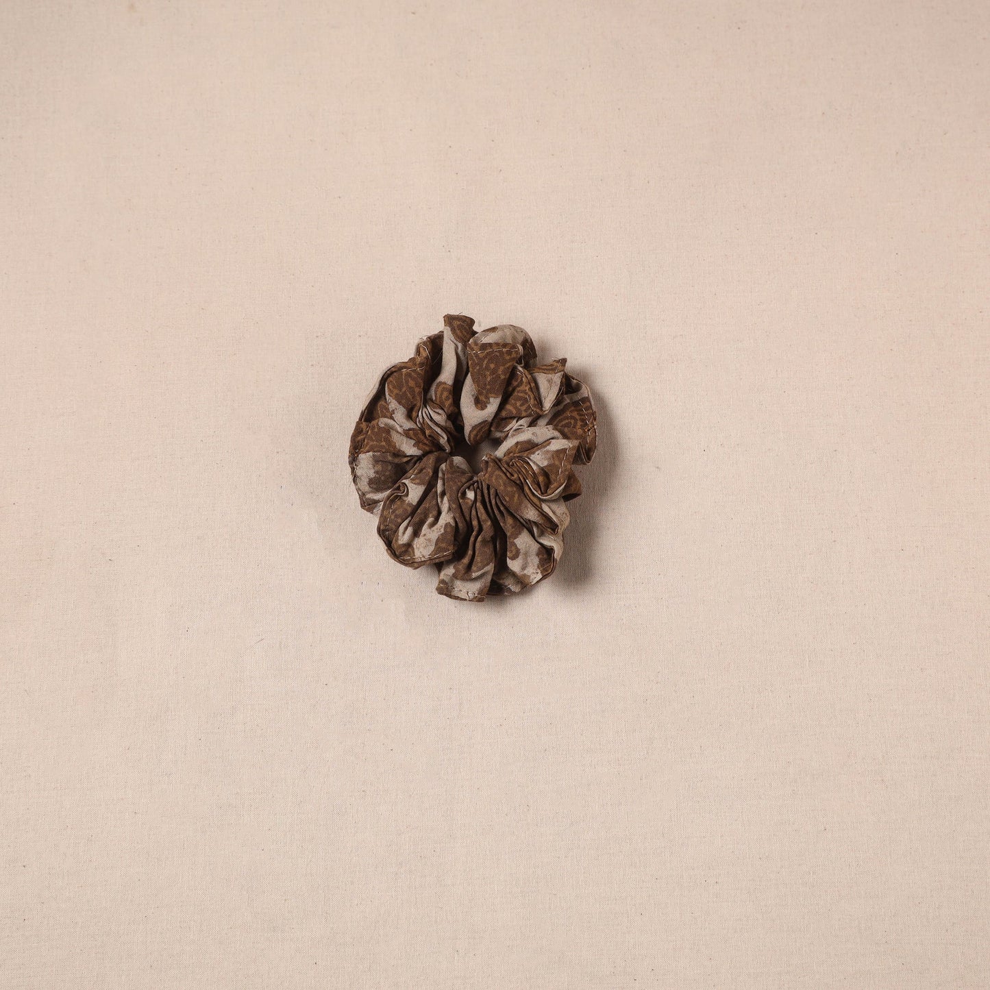 Handmade rubber band/scrunchie 106 - handcrafted