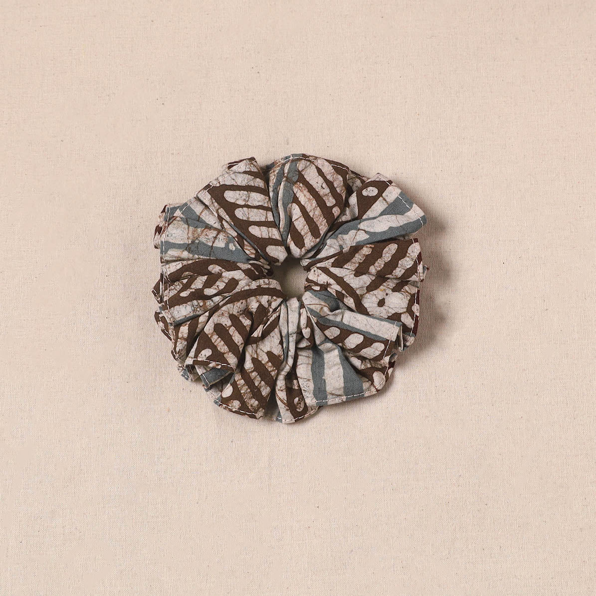 Handmade rubber band/scrunchie 143 - handcrafted