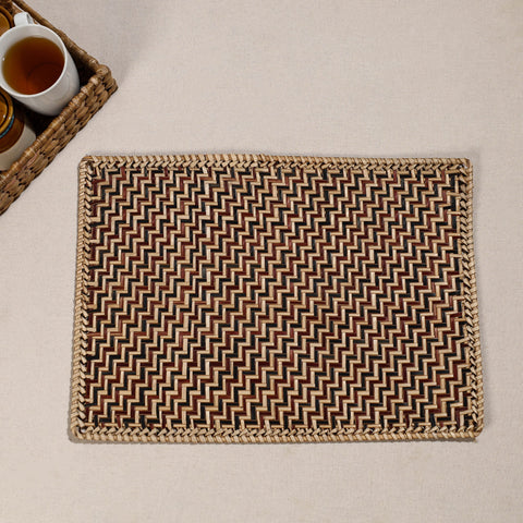  Brown Handmade Water Hyacinth Placemat with Border from Assam (18 x 13 in)
