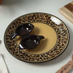 Handpainted Ceramic Chip-n-Dip Brown Platter with 2 Fixed Dip Bowls