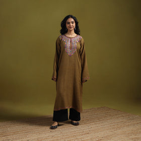 Handwoven aari hand embroidered kashmiri merino wool pheran