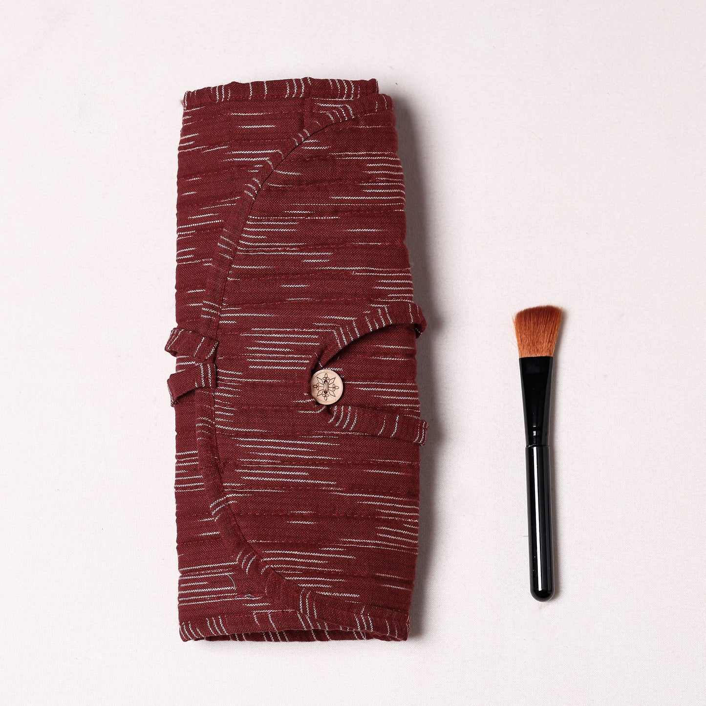 Ikat Fabric Multipurpose Segmented Make-up Brush Wrap Pouch/Case 