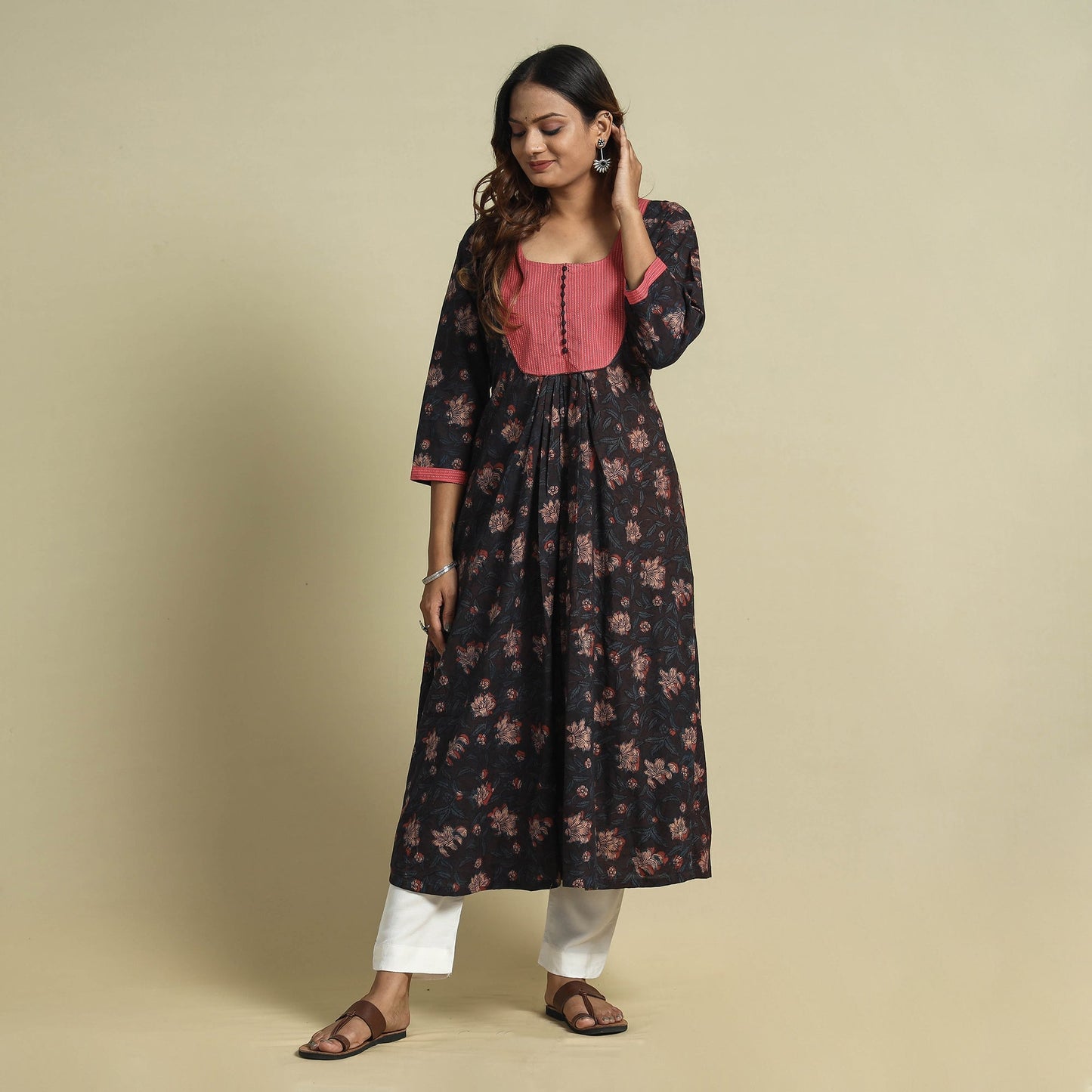 Buy Jahota Block Printed Kantha Patchwork Cotton Kurta Online at iTokri.com