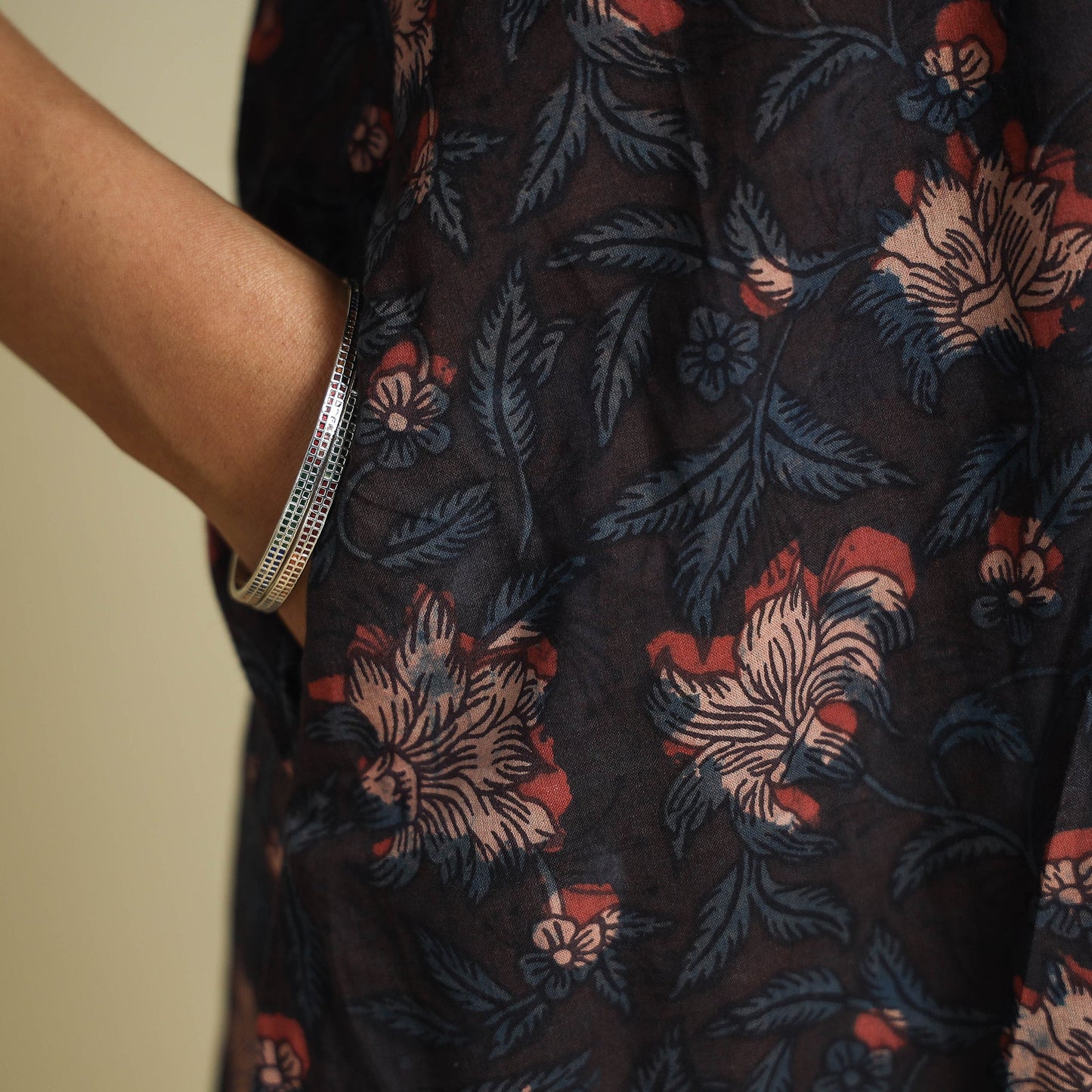 Buy Jahota Block Printed Kantha Patchwork Cotton Kurta Online at iTokri.com