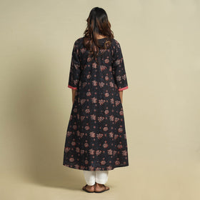 Buy Jahota Block Printed Kantha Patchwork Cotton Kurta Online at iTokri.com