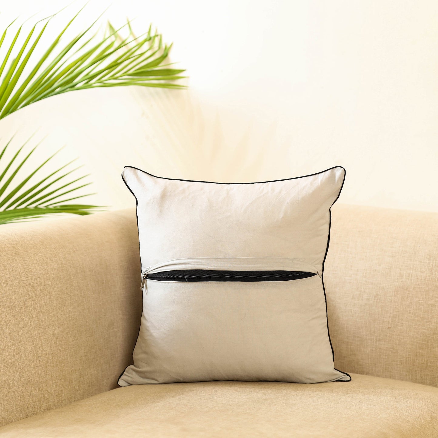 Buy Jhiri Handloom Cotton Cushion Cover