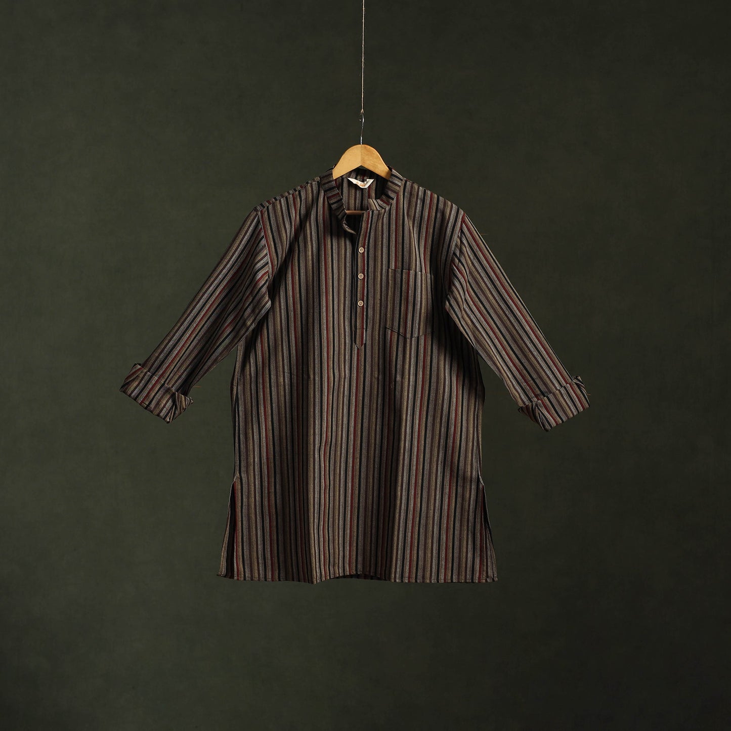 Jhiri handloom cotton short kurta for men 09 - handcrafted