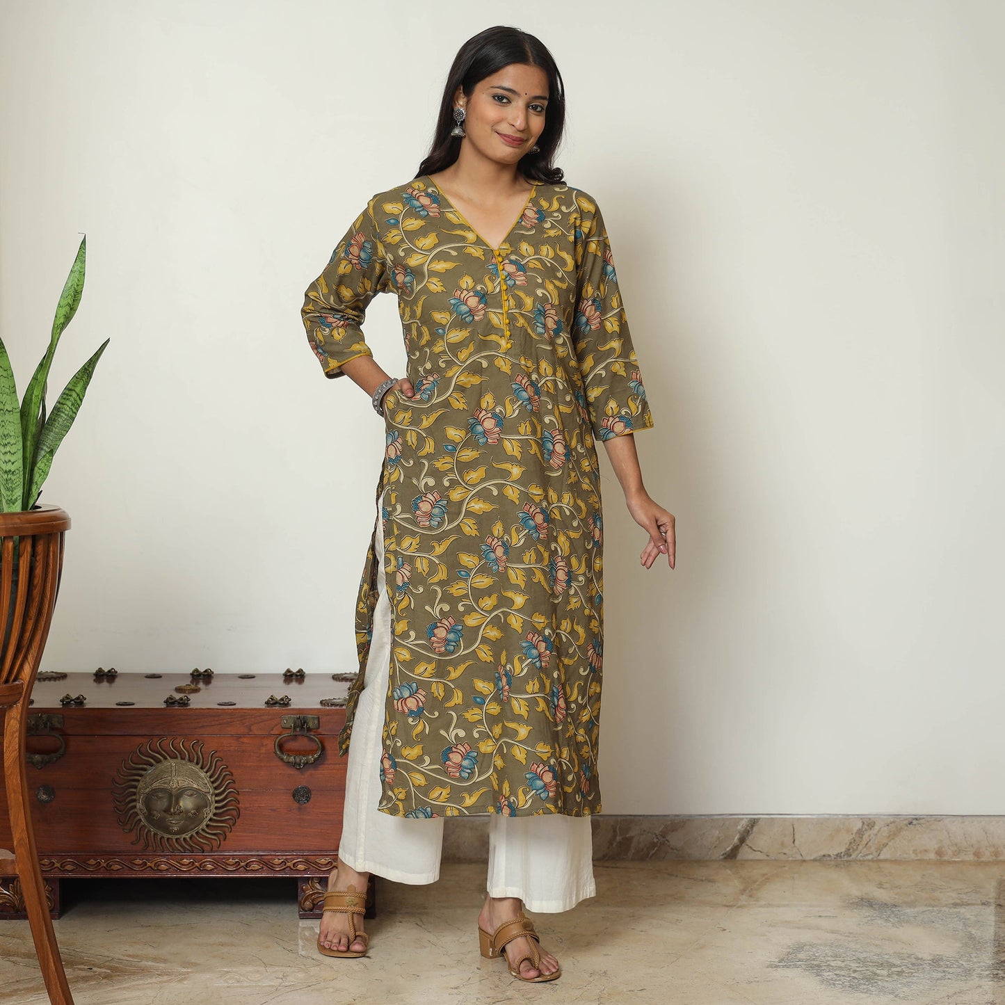 Buy Kalamkari Printed Cotton Straight Kurta 21 Online at iTokri.com