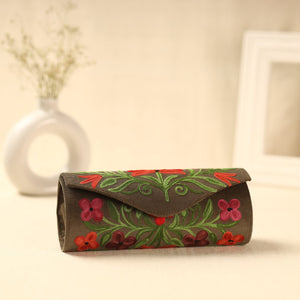  Brown Kashmiri Crewel Hand Embroidery Velvet Clutch