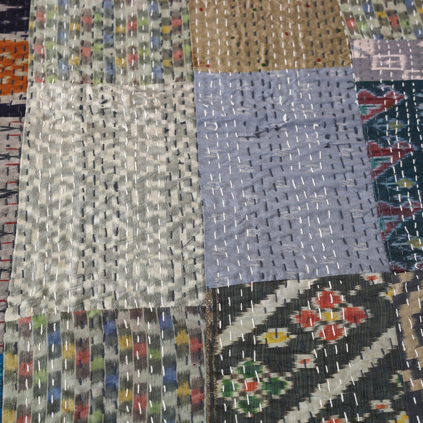 Khambadiya tagai patchwork quilt / gudri / blanket (109 x