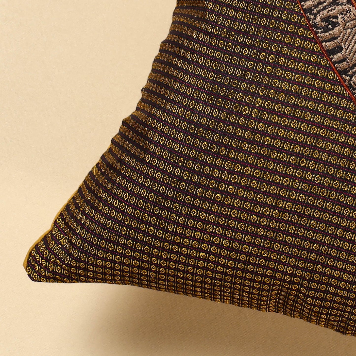  Khun Weave Cotton Cushion Cover (16 x 16 in) 