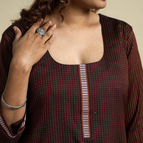 Buy Khun Weave Cotton Straight Kurta Online at iTokri.com