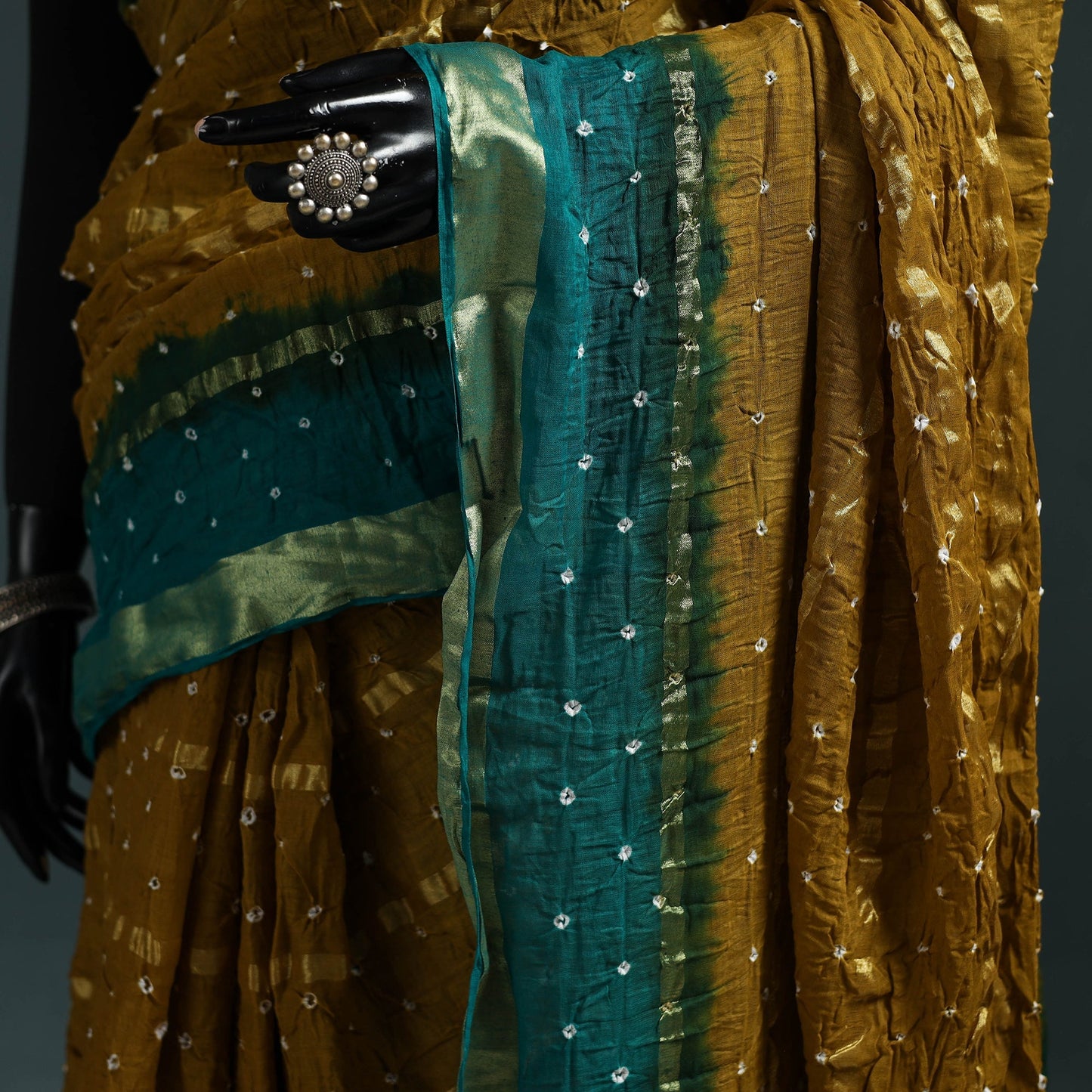 Kutch bandhani tie-dye cotton saree with blouse piece 08
