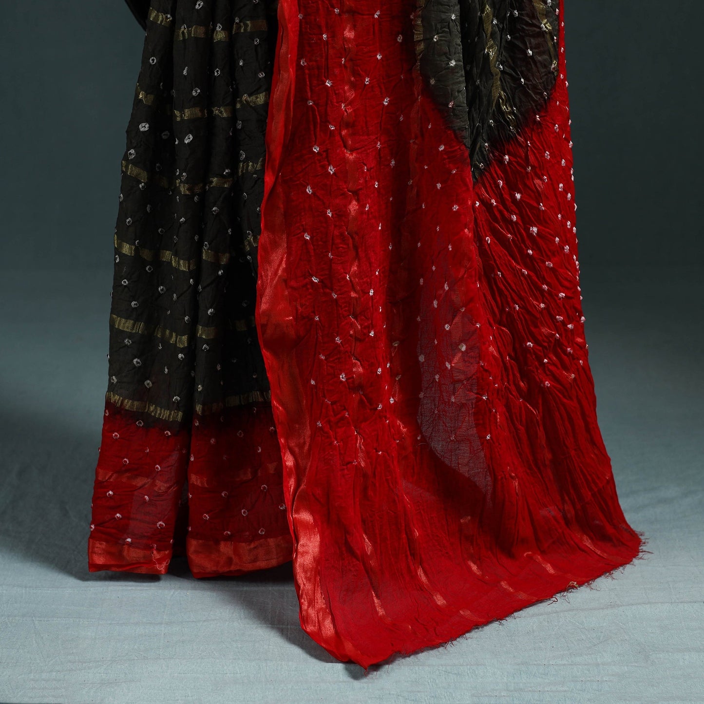 Kutch bandhani tie-dye cotton saree with blouse piece 12