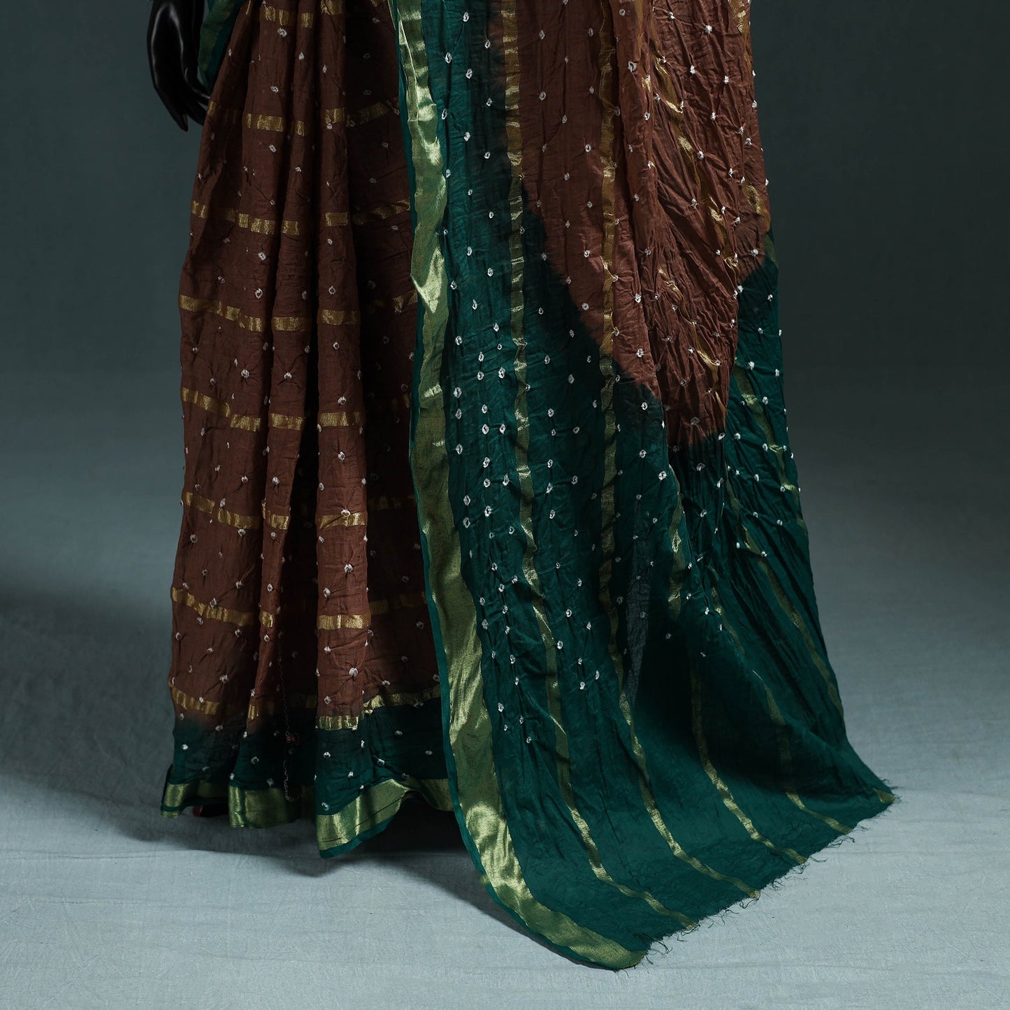 Kutch bandhani tie-dye cotton saree with blouse piece 14
