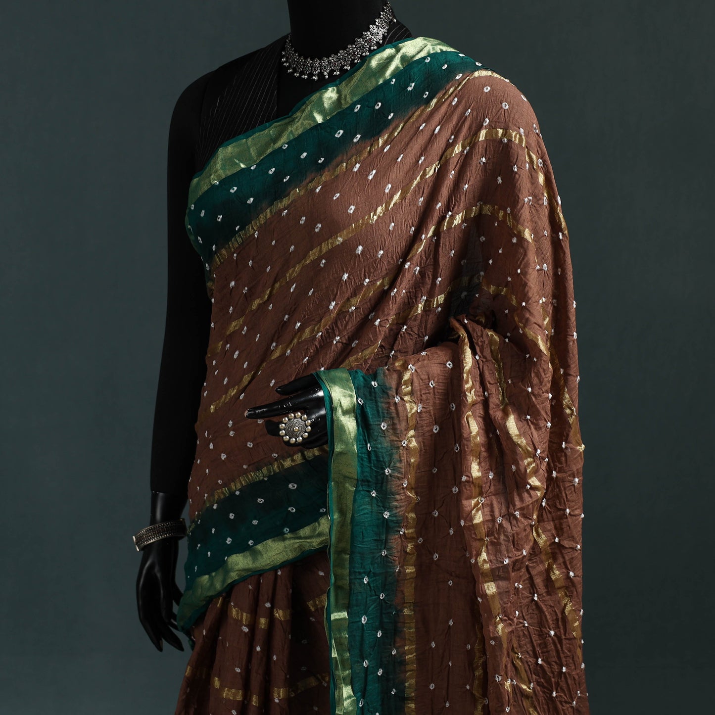 Kutch bandhani tie-dye cotton saree with blouse piece 14