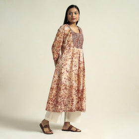 Buy Kutch Batik Printed Cotton Straight Kurta for Women